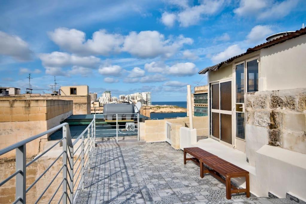 Vallettastay Old Lodge Apartment 3 Bagian luar foto