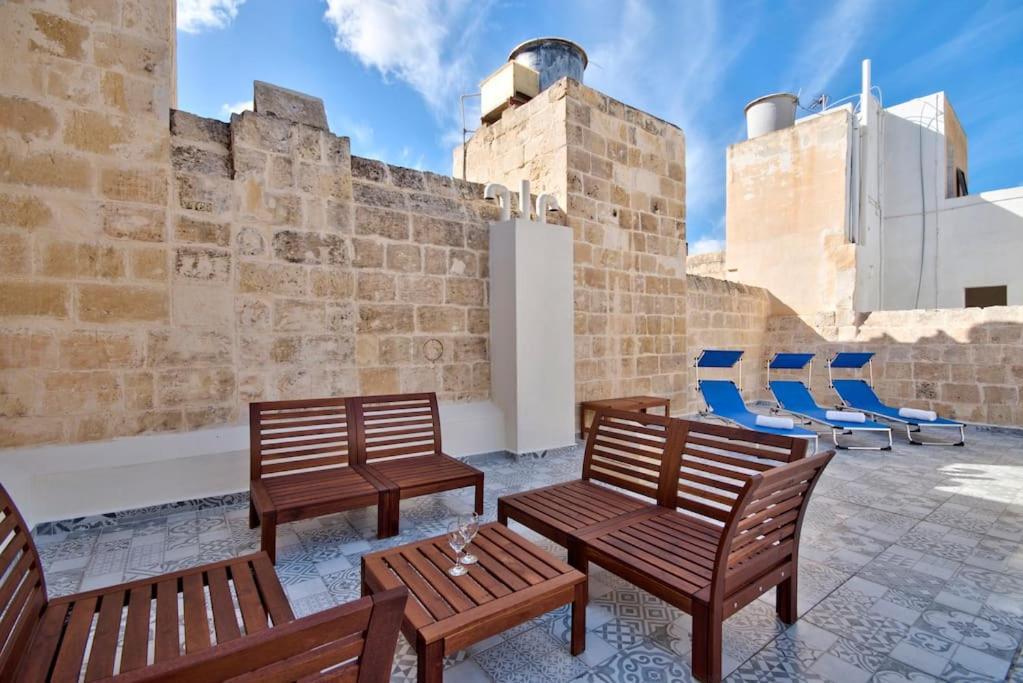 Vallettastay Old Lodge Apartment 3 Bagian luar foto