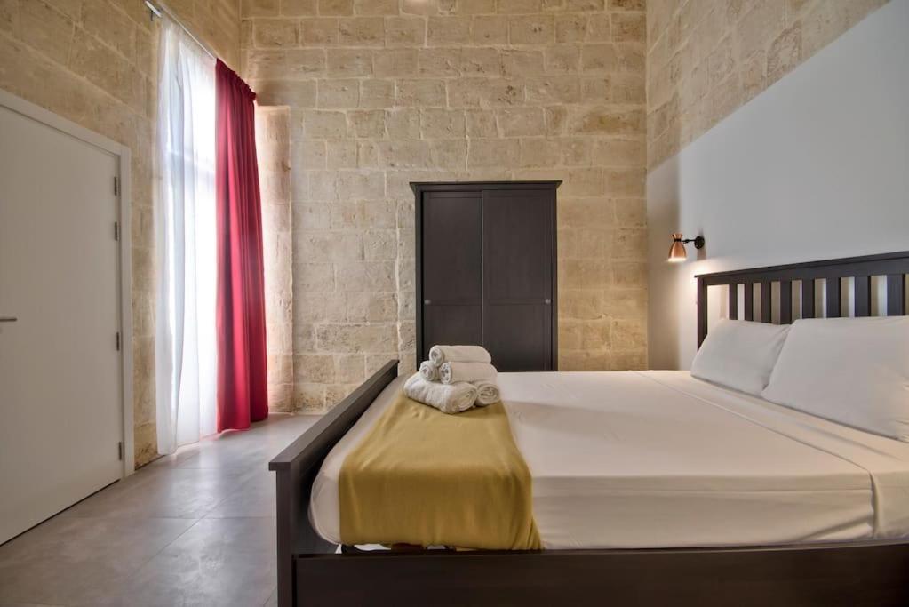 Vallettastay Old Lodge Apartment 3 Bagian luar foto