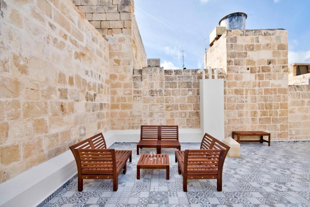 Vallettastay Old Lodge Apartment 3 Bagian luar foto