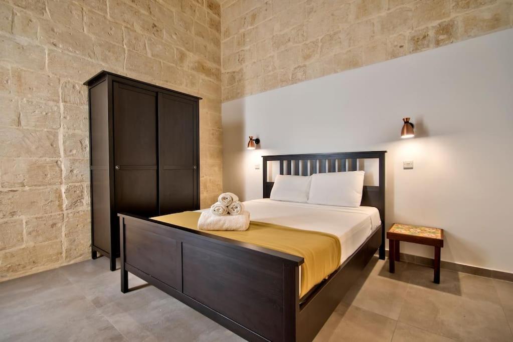 Vallettastay Old Lodge Apartment 3 Bagian luar foto